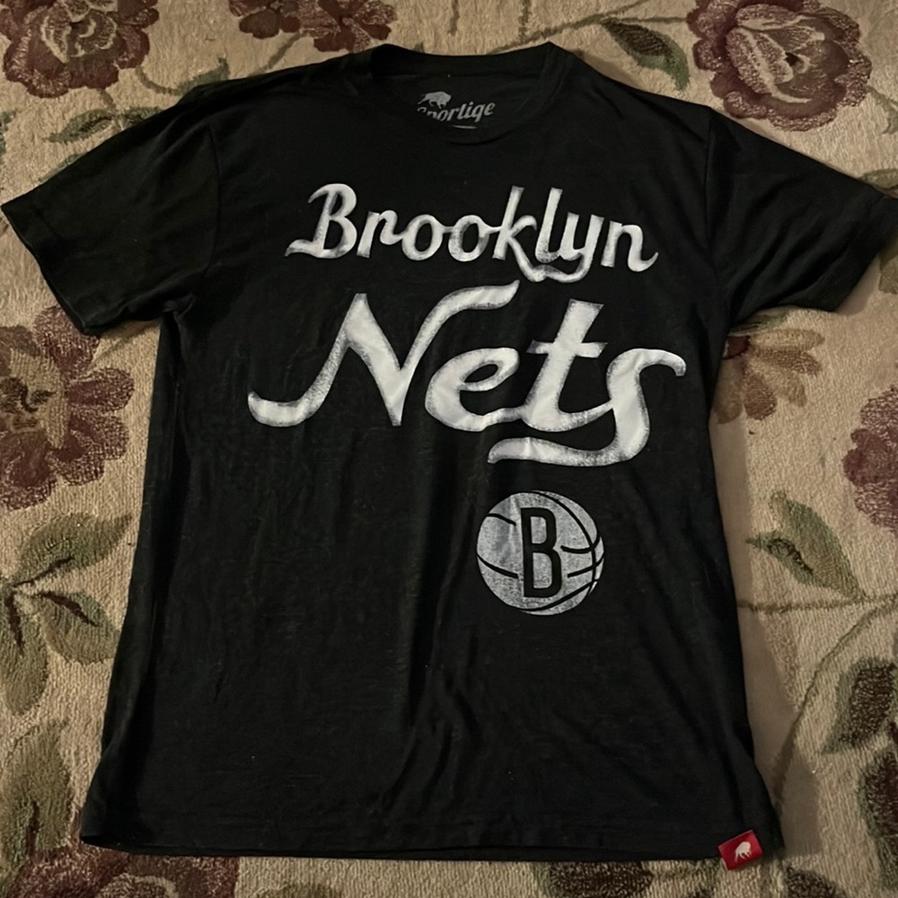 Sportique Brooklyn Nets basketball T-shirt